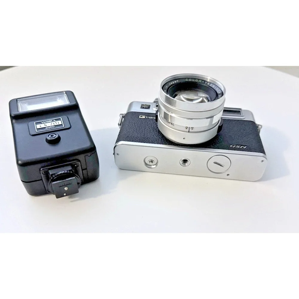 Yashica Electro 35 GSN 45mm f/1.7 35mm Film Spider-Man Rangefinder Camera Flash